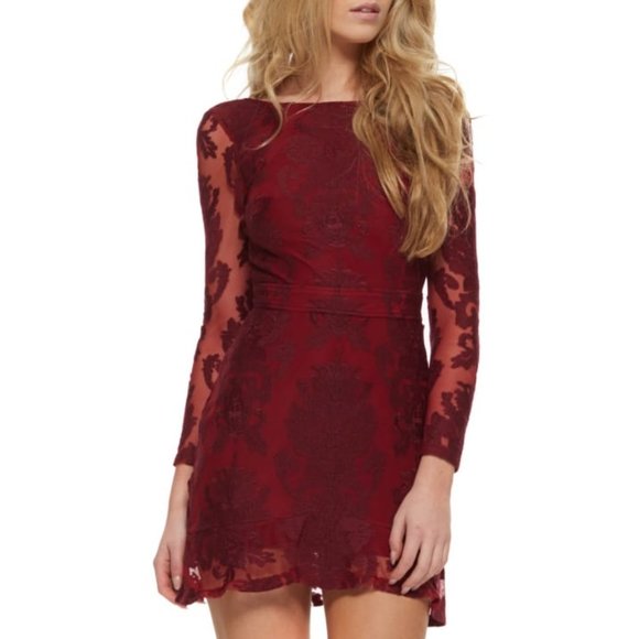 For Love & Lemons Crimson Red Lace A Night to Remember Backless NWT - Size US XS - Picture 1 of 9